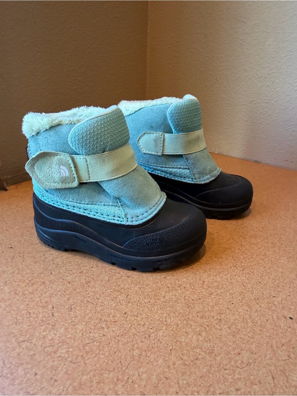 The North Face Toddler Alpenglow II Boots